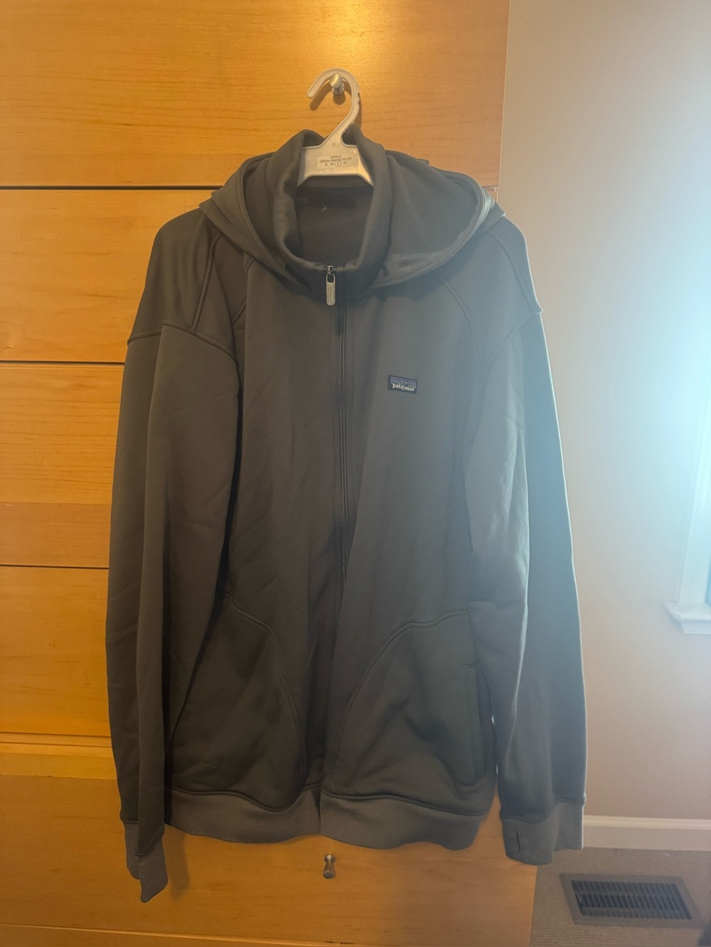 Patagonia Dark Gray Soft Full-Zip Hooded Fleece Men’s XL